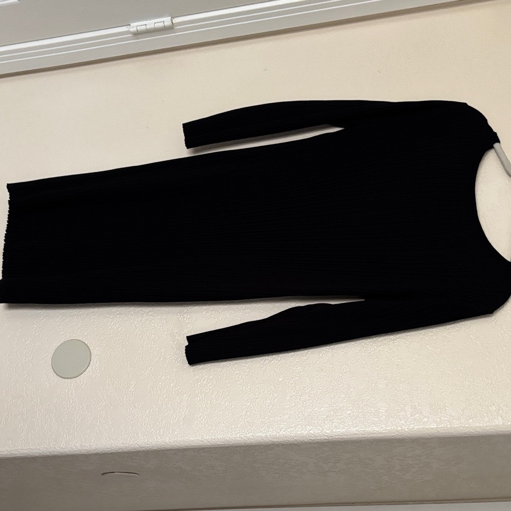 Black Long Sleeve Dress - Picture 6 of 6